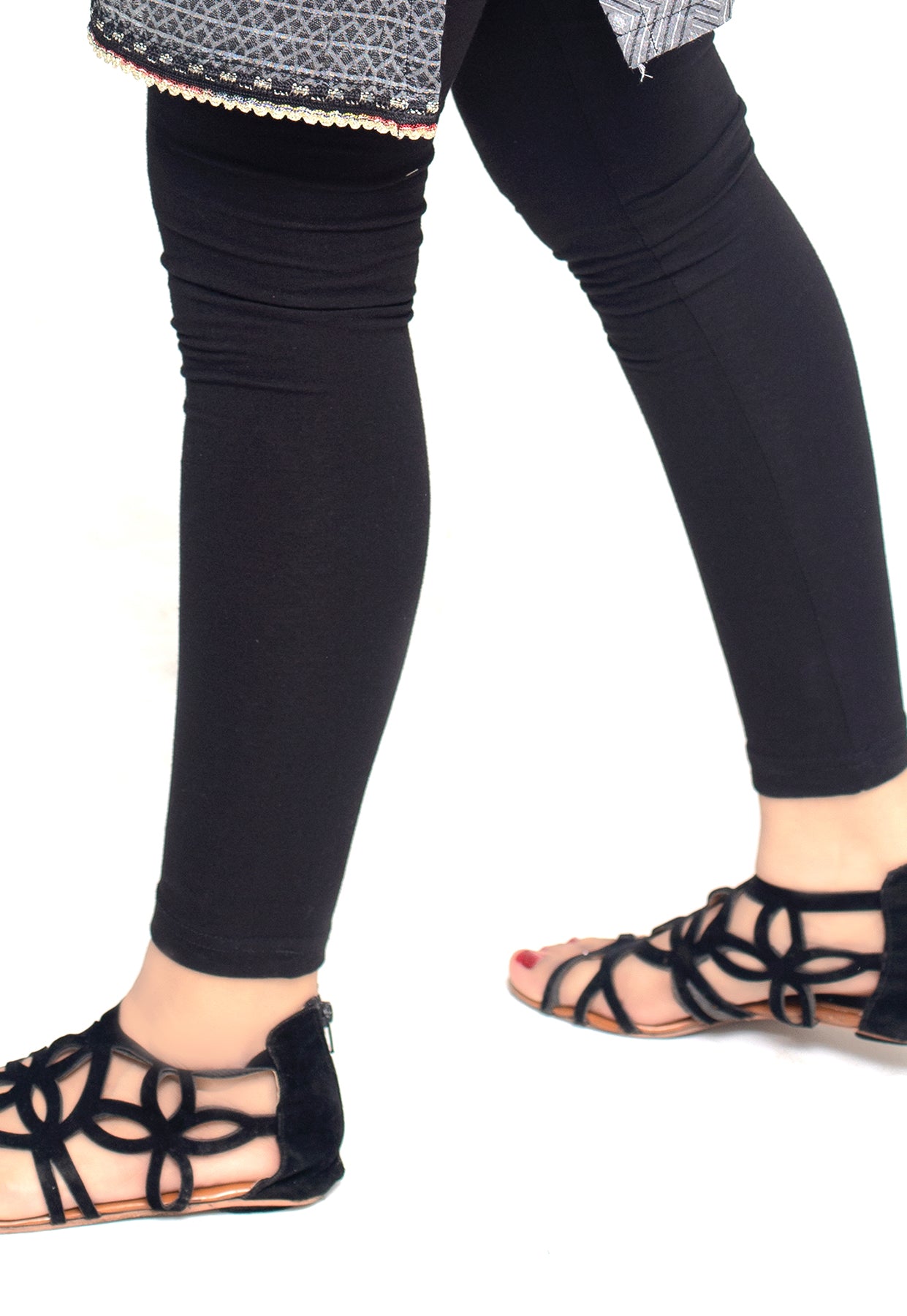 (READY TO WEAR) BLACK TIGHTS