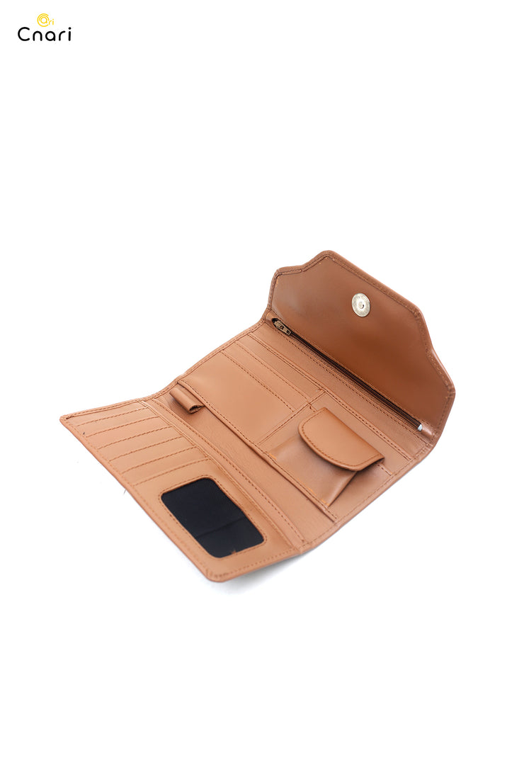 LEATHER POUCH FOR WOMEN